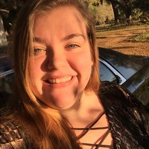 Meet your Posher, Desarae